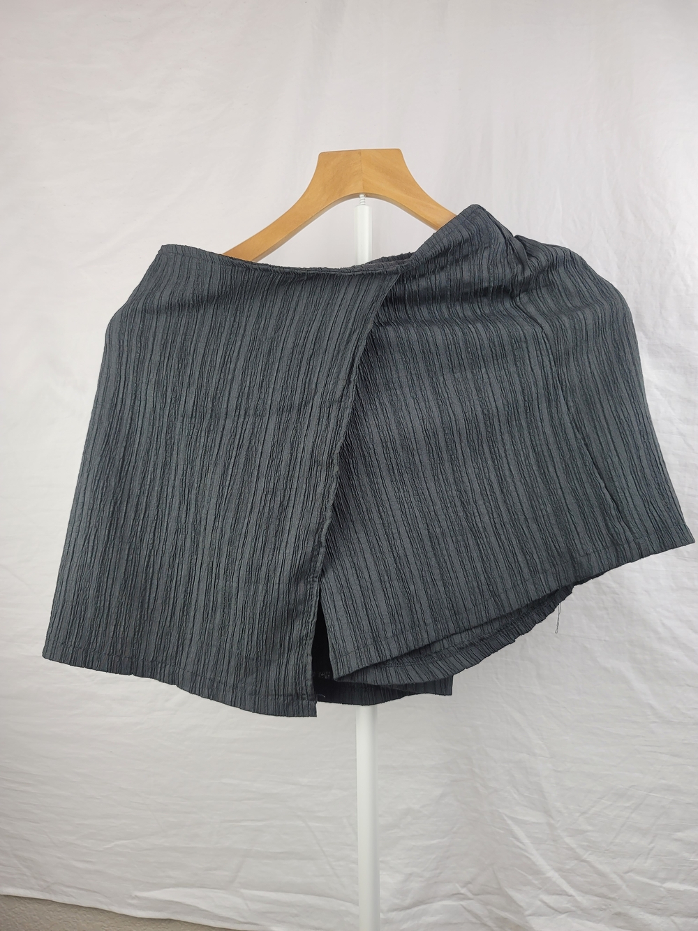 SHEIN Textured Mini Wrap Skirt in Charcoal